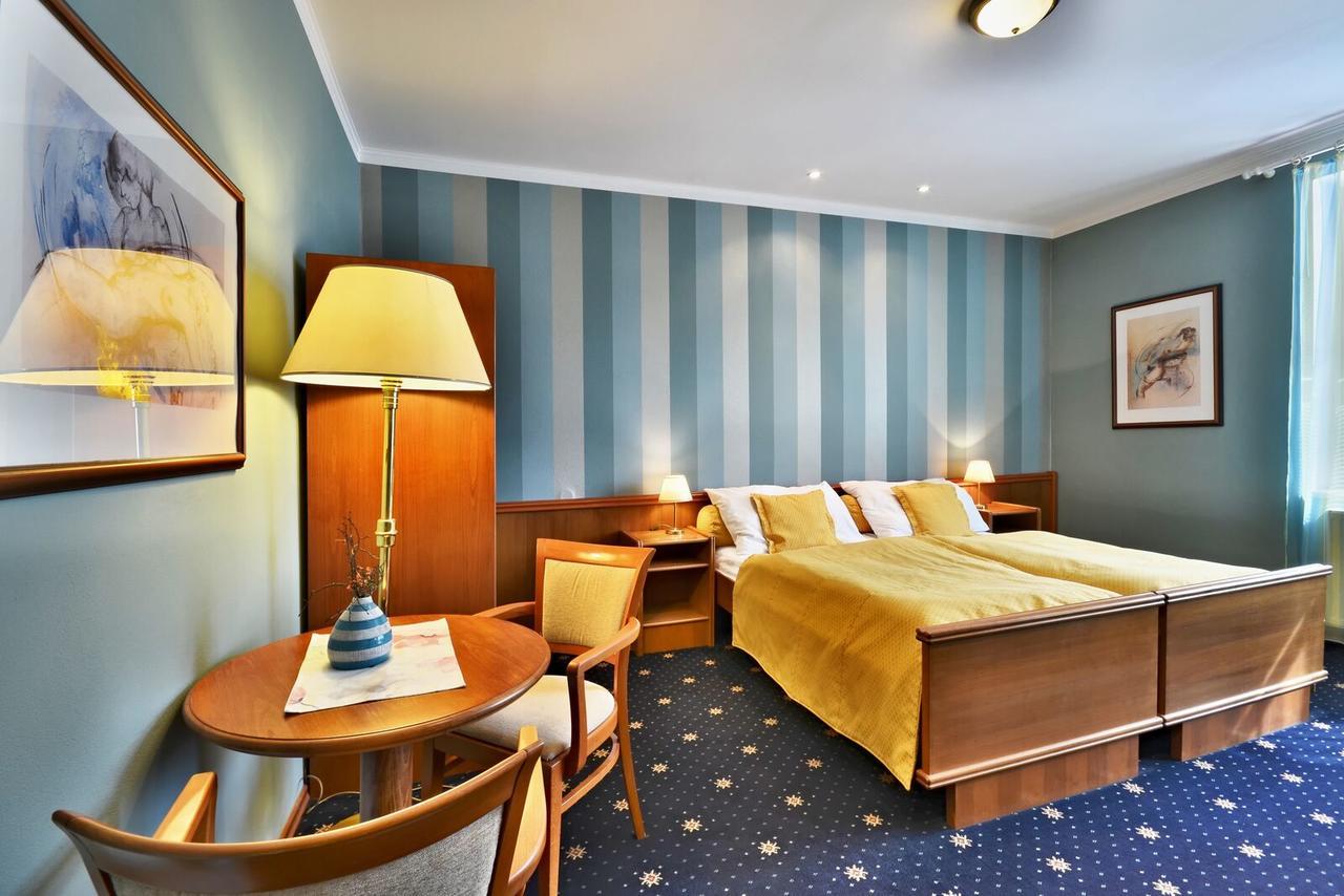 Hotel Villa Conti Пісек Екстер'єр фото