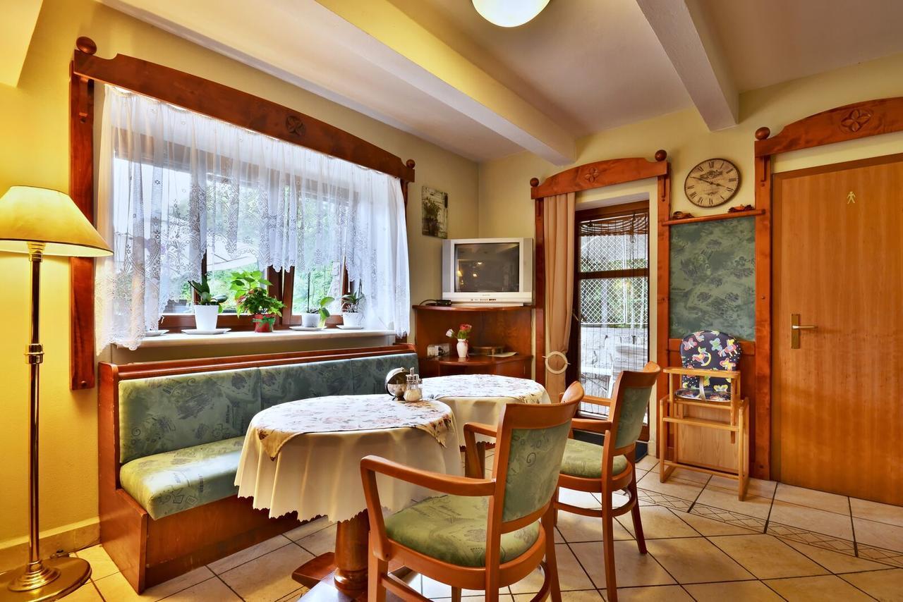 Hotel Villa Conti Пісек Екстер'єр фото